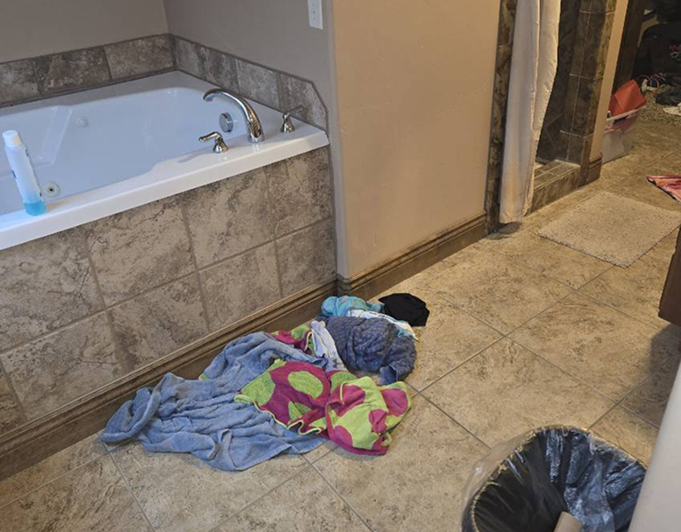 bathroom-floor2-before